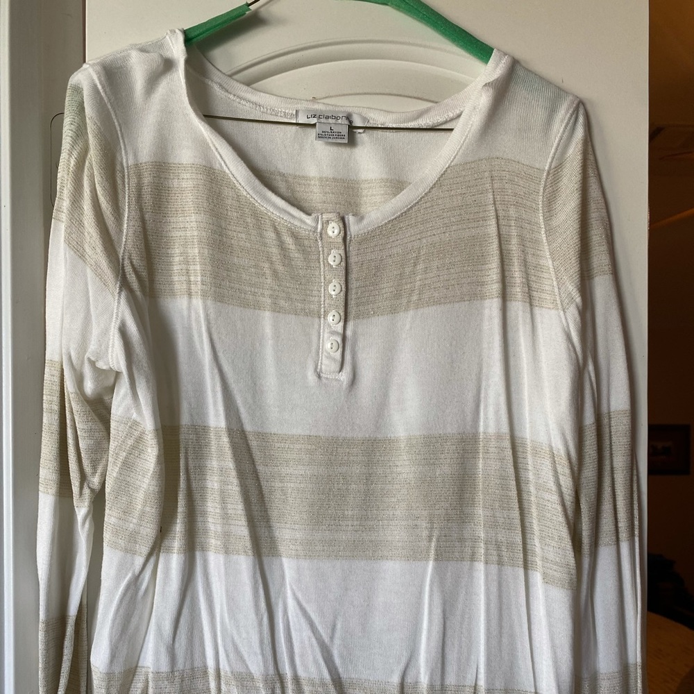 Long sleeve light sweater